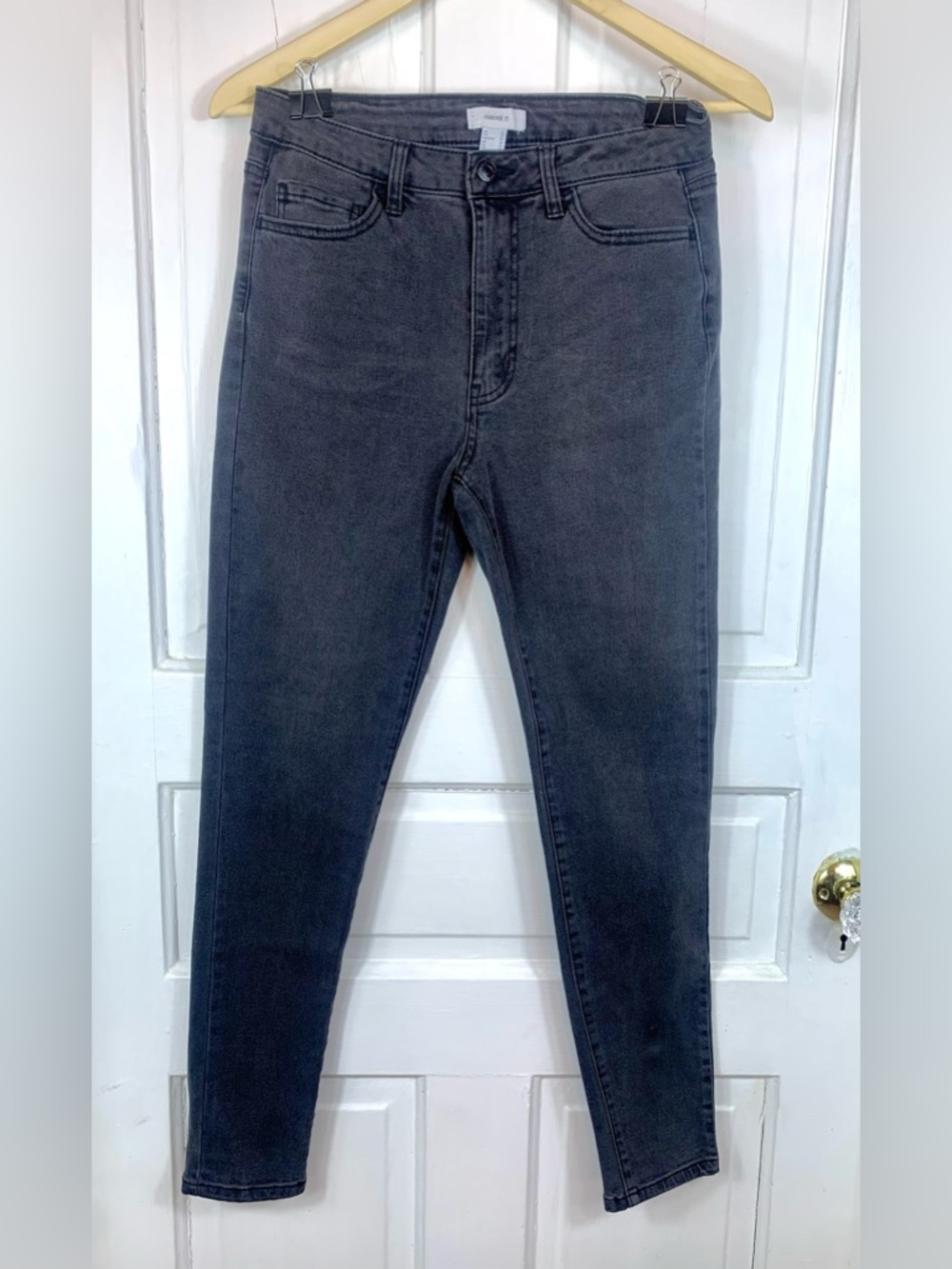 Forever 21 Black Skinny Jeans w/ Front and Back Pockets